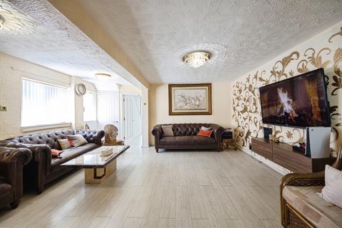 undefined, Lyons Grove, Birmingham