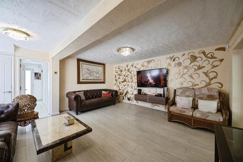 undefined, Lyons Grove, Birmingham