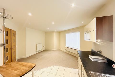 2 bedroom apartment to rent, Levetts Gate, Lichfield, WS13