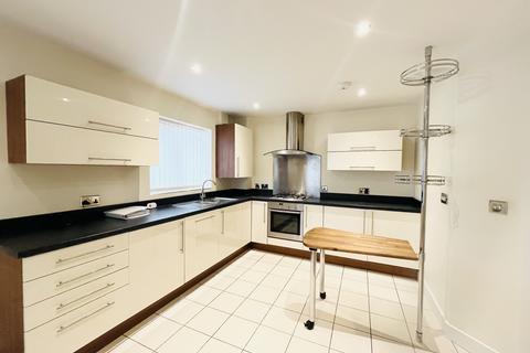 2 bedroom apartment to rent, Levetts Gate, Lichfield, WS13