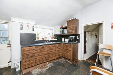 3 bedroom detached house for sale, London Road, Teynham, Sittingbourne