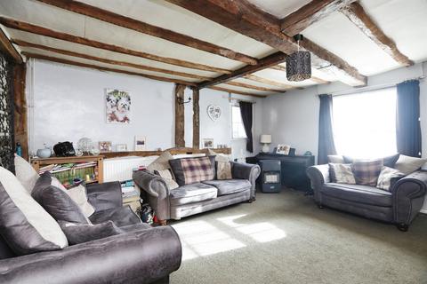 3 bedroom detached house for sale, London Road, Teynham, Sittingbourne