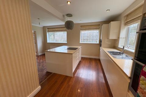 4 bedroom house to rent, Tudor Hill, Sutton Coldfield, B73