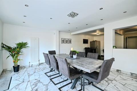 5 bedroom detached house for sale, Southsea Avenue, Minster On Sea, Sheerness