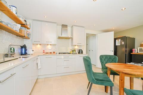 undefined, Homington Terrace, Swindon