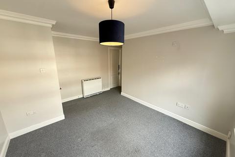 2 bedroom flat to rent, Mapperley Road, Nottingham, NG3