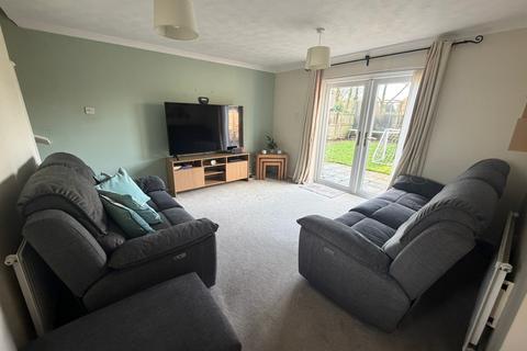 3 bedroom semi-detached house for sale, Tawny Owl Close, Swindon