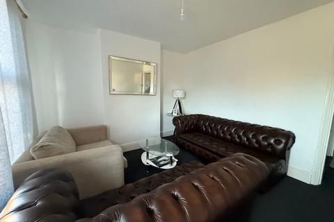 undefined, Theodore Place, Gillingham, ME7