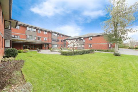 1 bedroom flat for sale, Maplebeck Court, Solihull