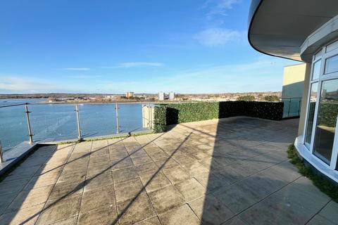 3 bedroom apartment to rent, Lifeboat Quay, Poole, BH15