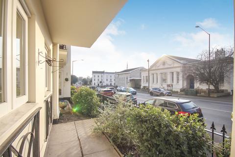 2 bedroom ground floor flat for sale, Regent Street, Leamington Spa