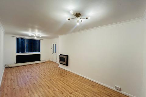 3 bedroom semi-detached house to rent, Field Lane, Birmingham, B32