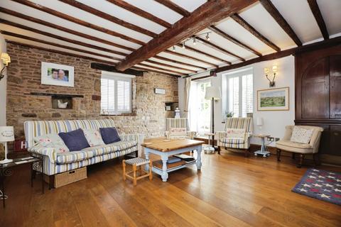 4 bedroom detached house for sale, High Street, Harbury, Leamington Spa