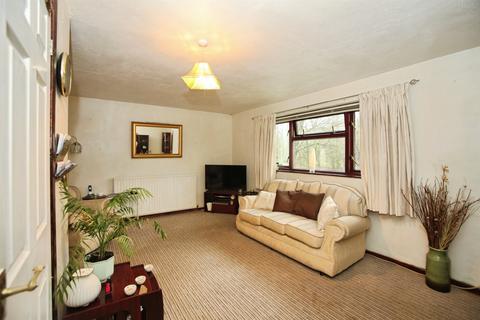 undefined, The Crescent, Machen, Caerphilly
