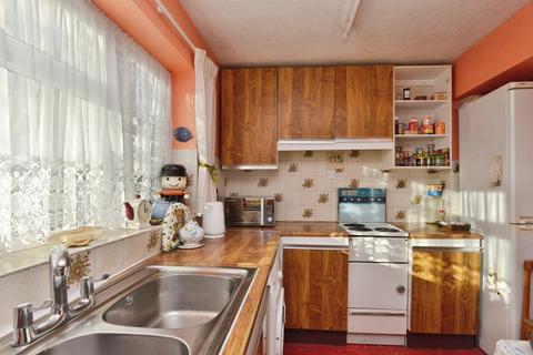 3 bedroom detached house for sale, High View, Deanshanger, Milton Keynes