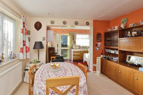 3 bedroom detached house for sale, High View, Deanshanger, Milton Keynes