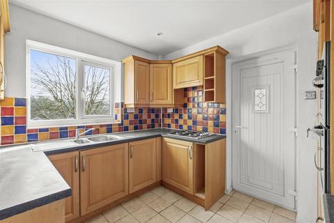 4 bedroom semi-detached house for sale, Hepplewhite Close, High Wycombe HP13