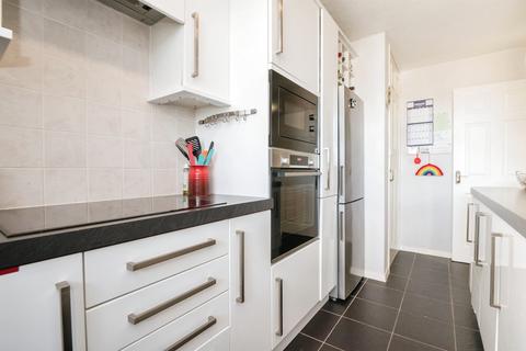 2 bedroom flat for sale, Talbot Close, Southampton