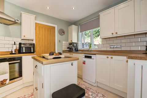 2 bedroom semi-detached house for sale, Dale Valley Road, Southampton