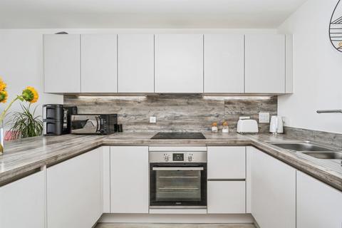 1 bedroom flat for sale, Thomas Blake Avenue, Southampton