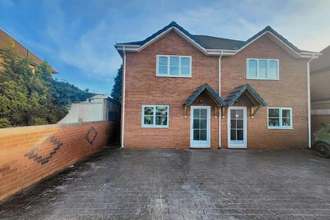 undefined, Bretlands Way, BURTON-ON-TRENT, DE15