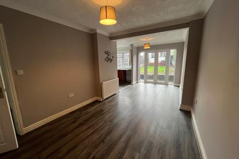 3 bedroom property to rent, Cranes Park Road, BIRMINGHAM, B26