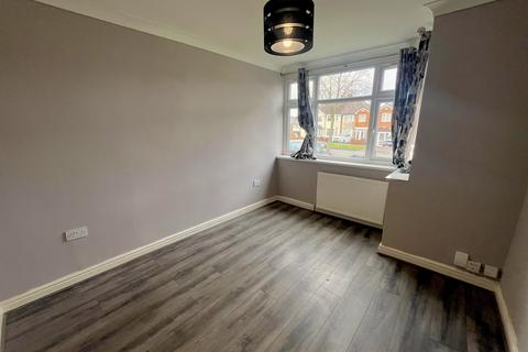 3 bedroom property to rent, Cranes Park Road, BIRMINGHAM, B26