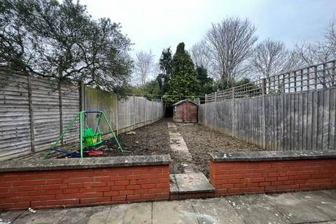3 bedroom semi-detached house to rent, Nailstone Crescent, Solihull, B27