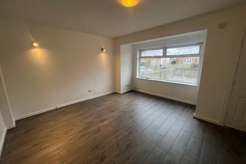 3 bedroom semi-detached house to rent, Nailstone Crescent, Solihull, B27