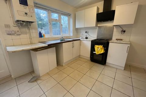 3 bedroom semi-detached house to rent, Nailstone Crescent, Solihull, B27
