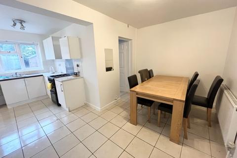 3 bedroom semi-detached house to rent, Nailstone Crescent, Solihull, B27
