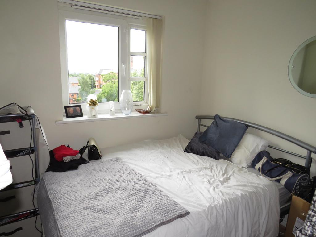 4 bedroom 2