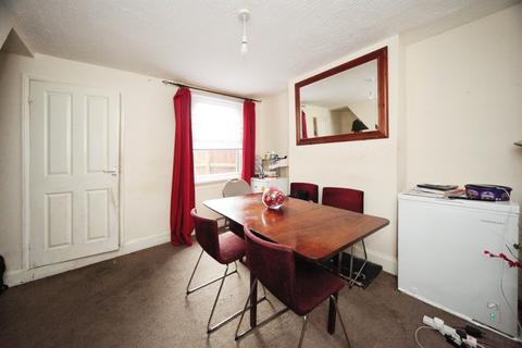 undefined, St. Thomas's Road, Luton
