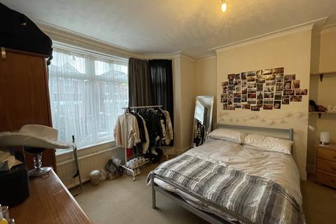 3 bedroom house to rent, Newcombe Road, Southampton, SO15