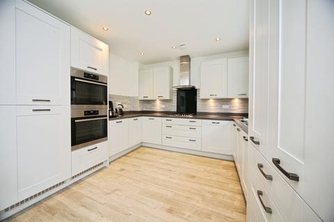 undefined, Armstrong Road, Luton