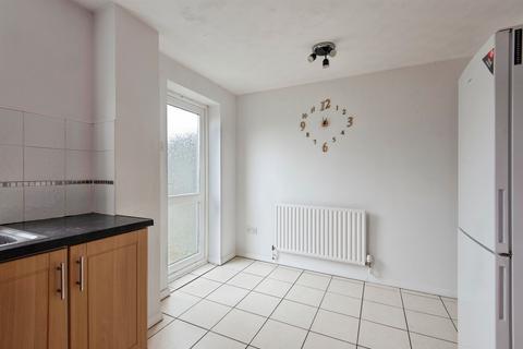 2 bedroom end of terrace house for sale, Claverley Green, Luton