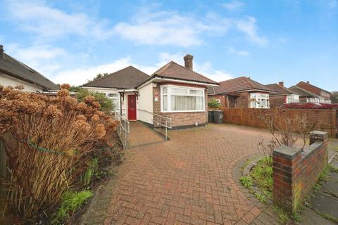 3 bedroom detached bungalow for sale, Exton Avenue, Luton