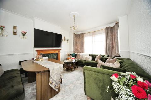 3 bedroom detached bungalow for sale, Exton Avenue, Luton