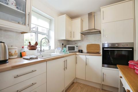 1 bedroom retirement property for sale, Saffron Meadow, Stratford-Upon-Avon