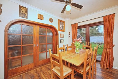 5 bedroom detached house for sale, Fordham Avenue, STRATFORD-UPON-AVON