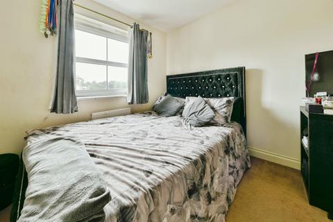 3 bedroom end of terrace house for sale, Carisbrooke Close, Off Hertford Road, Stevenage