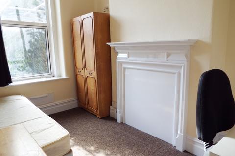 1 bedroom in a house share to rent, Gloucester Road North, Bristol, BS7