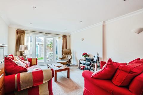 undefined, Dadbrook, Cuddington, Aylesbury