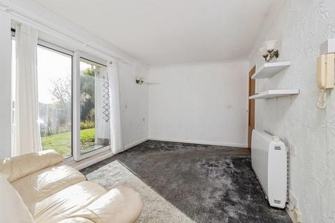 1 bedroom retirement property for sale, Falkland Road, Torquay