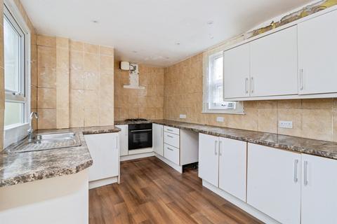 3 bedroom end of terrace house for sale, Derwent Road, Torquay