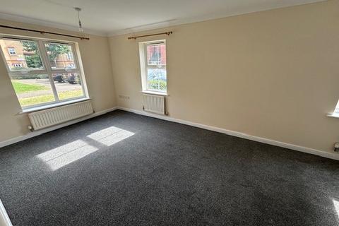 2 bedroom flat to rent, Piper Way, Ilford, IG1