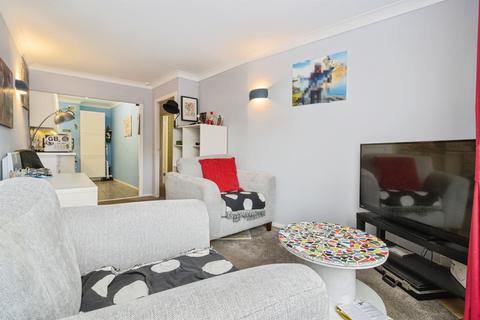 1 bedroom flat for sale, Market Street, Torquay