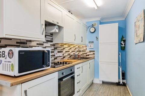 1 bedroom flat for sale, Market Street, Torquay