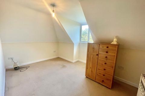 2 bedroom flat to rent, Thorn Court, Bournemouth, BH7