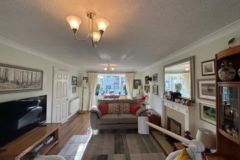 undefined, Farriers Green, Monkton Heathfield, Taunton